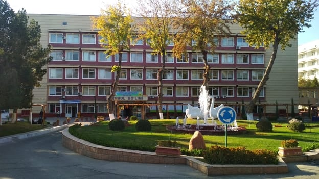 Ижтимоий тармоқларда Тошкент тиббиёт академияси кўп тармоқли клиникасида шифокорлар кўриги учун